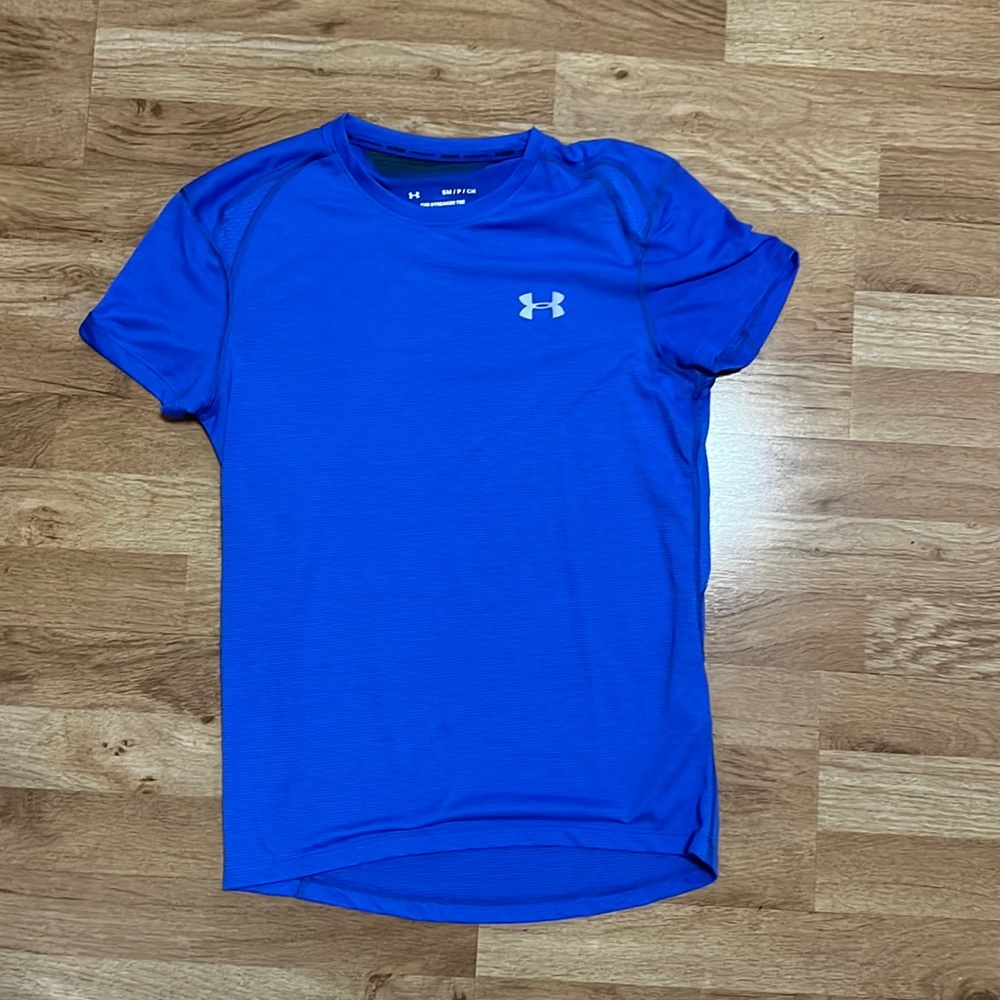 Under Armour Heatgear “The Streaker Tee” Running Shirt